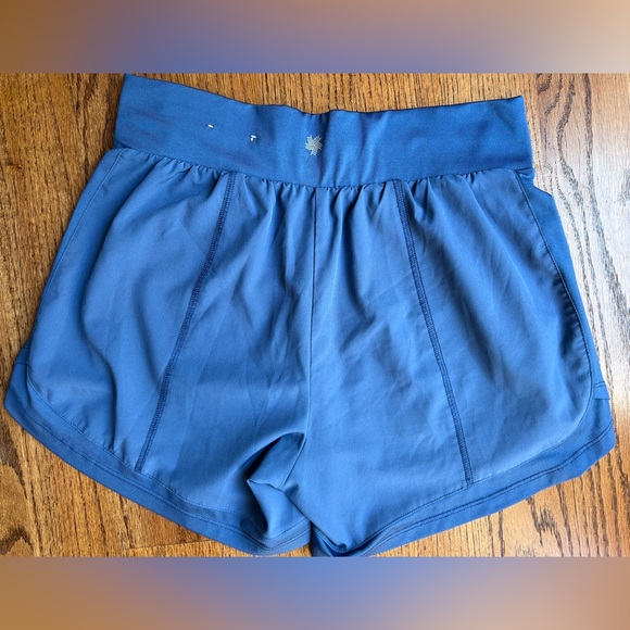 Tek Gear Workout Gear Multipurpose Short Blue Mid Rise Poly/Spandex - Picture 6 of 10